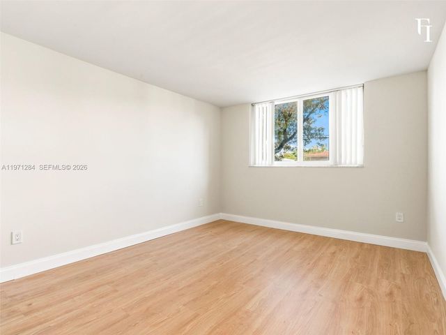 1251 NE 108th St 108, Miami, FL 33161