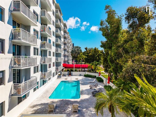 1251 NE 108th St 108, Miami, FL 33161