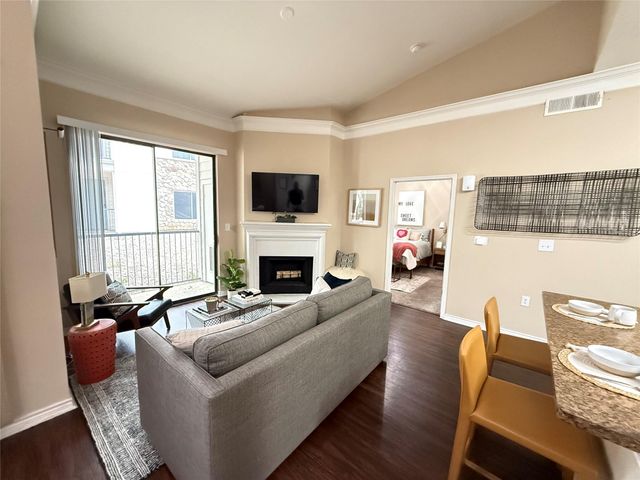 6607 Brodie Ln 535, Austin, TX 78745