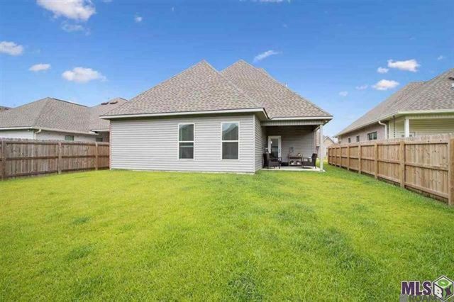 1030 Gentle Wind Dr, Baton Rouge, LA 70820