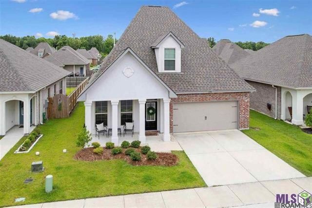 1030 Gentle Wind Dr, Baton Rouge, LA 70820