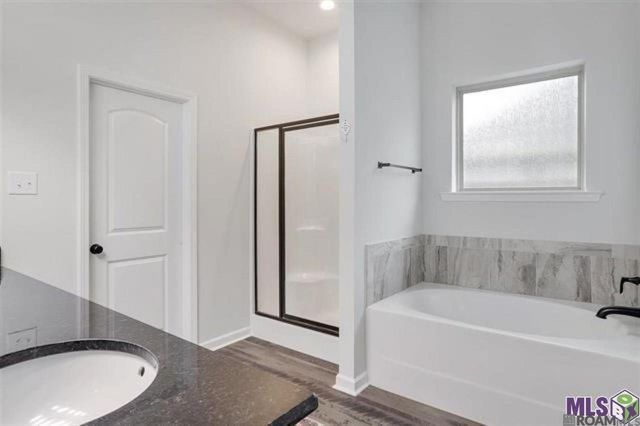 1030 Gentle Wind Dr, Baton Rouge, LA 70820