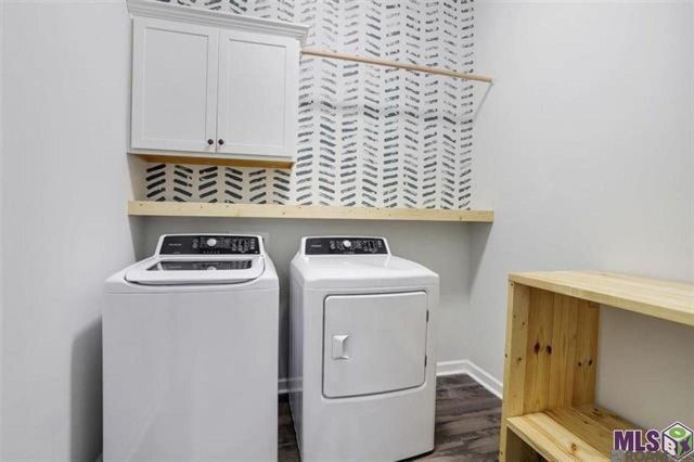 1030 Gentle Wind Dr, Baton Rouge, LA 70820