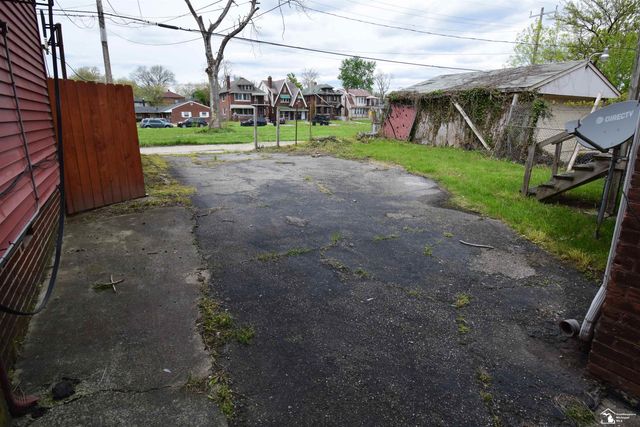 12033 Santa Rosa Street, Detroit, MI 48204