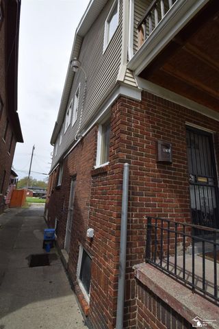 12033 Santa Rosa Street, Detroit, MI 48204