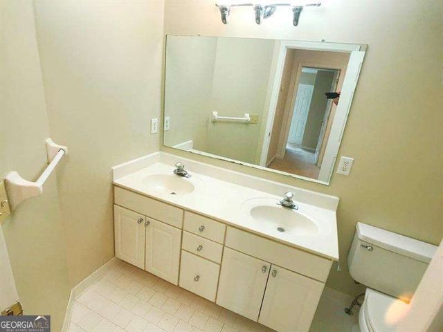 377 Fairbrook Circle, Marietta, GA 30067
