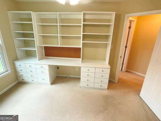 377 Fairbrook Circle, Marietta, GA 30067
