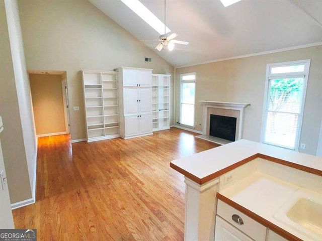 377 Fairbrook Circle, Marietta, GA 30067