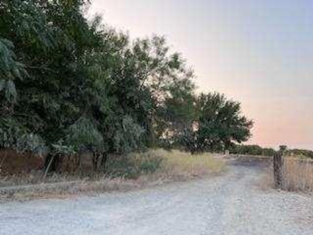 1409 E Avenue H, Lampasas, TX 76550
