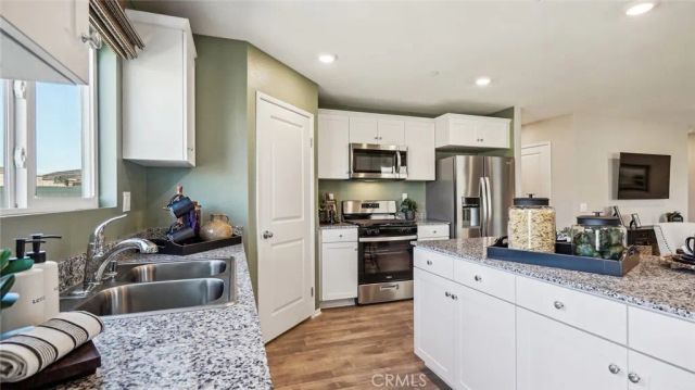 31143 London Plane Drive, Winchester, CA 92596