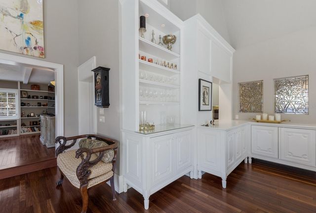 1829 BOUGAINVILLEA STREET, Sarasota, FL 34239