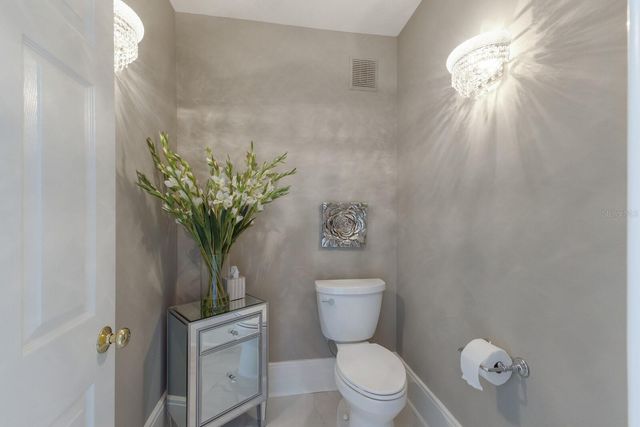1829 BOUGAINVILLEA STREET, Sarasota, FL 34239