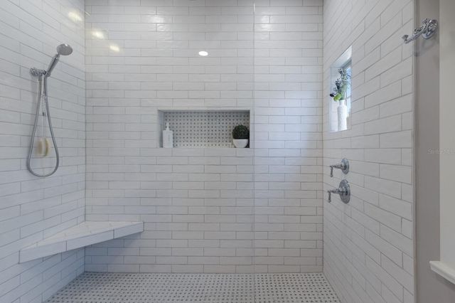 1829 BOUGAINVILLEA STREET, Sarasota, FL 34239