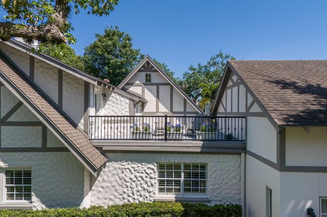 1829 BOUGAINVILLEA STREET, Sarasota, FL 34239