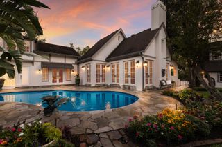 1829 BOUGAINVILLEA STREET, Sarasota, FL 34239