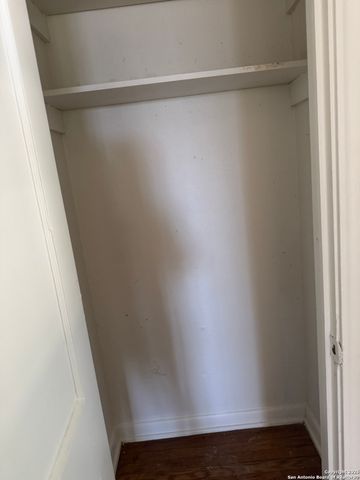 401 W Lynwood, San Antonio, TX 78212