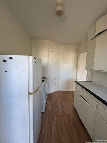 401 W Lynwood, San Antonio, TX 78212