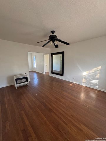 401 W Lynwood, San Antonio, TX 78212