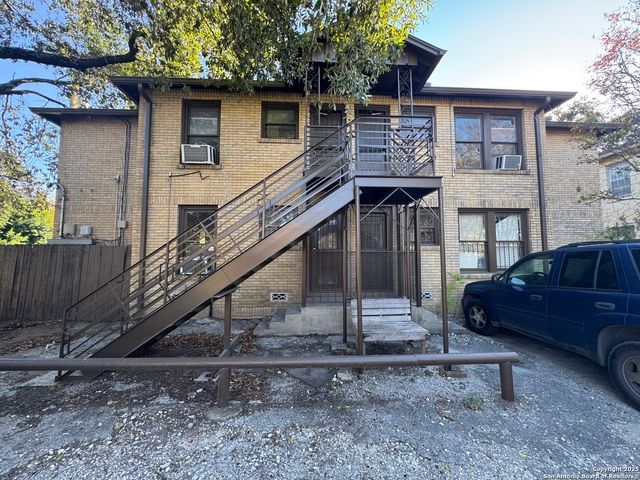 401 W Lynwood, San Antonio, TX 78212