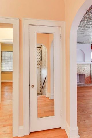 1601 Sherman Place, Des Plaines, IL 60016