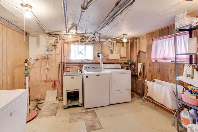 1601 Sherman Place, Des Plaines, IL 60016