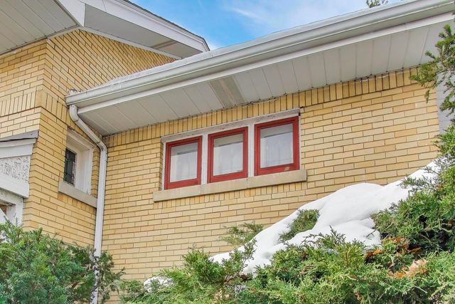 1601 Sherman Place, Des Plaines, IL 60016