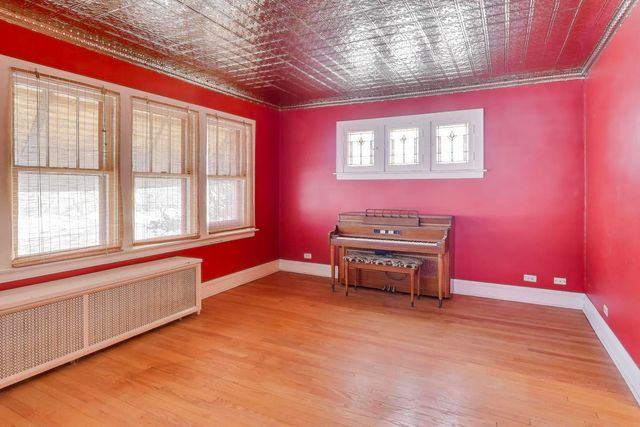 1601 Sherman Place, Des Plaines, IL 60016