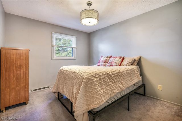 430 Hillsdale Street, Sebring, OH 44672