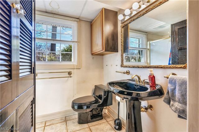 430 Hillsdale Street, Sebring, OH 44672