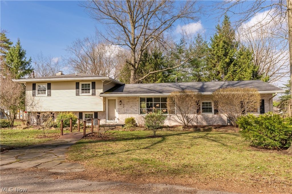 430 Hillsdale Street, Sebring, OH 44672