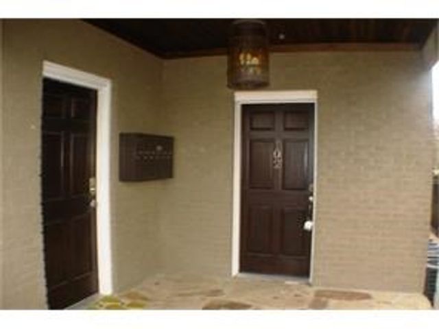 1122 N Zang Boulevard 201, Dallas, TX 75203