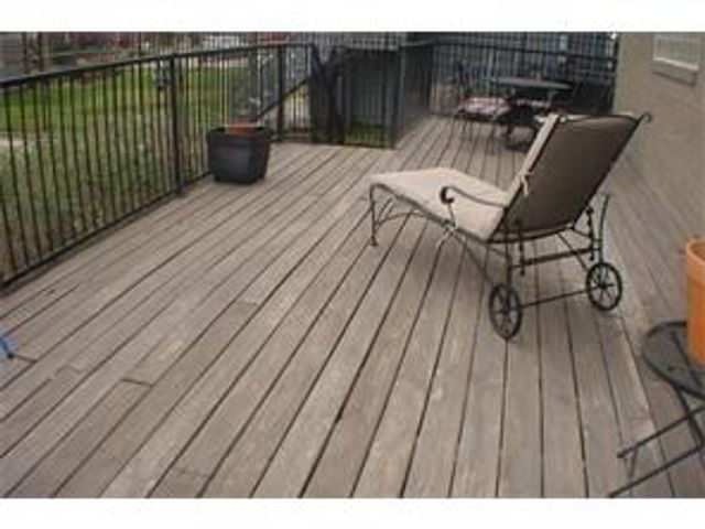 1122 N Zang Boulevard 201, Dallas, TX 75203