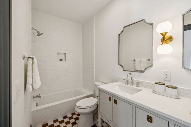 304 Bridge Ave, Murfreesboro, TN 37129