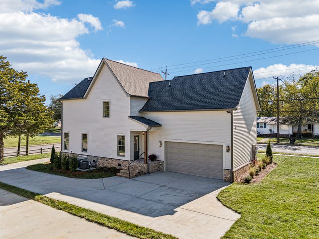 304 Bridge Ave, Murfreesboro, TN 37129