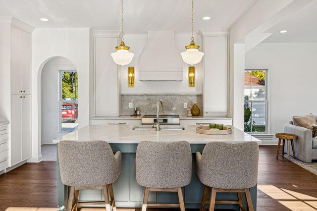 304 Bridge Ave, Murfreesboro, TN 37129