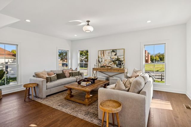 304 Bridge Ave, Murfreesboro, TN 37129