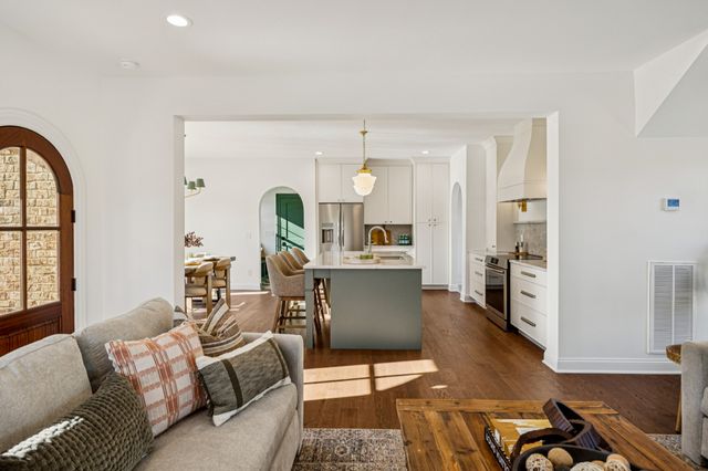 304 Bridge Ave, Murfreesboro, TN 37129