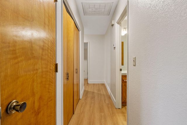 2215 E Myrtle Court, Visalia, CA 93292