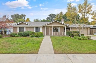 2215 E Myrtle Court, Visalia, CA 93292