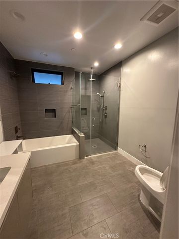 330 Salem Street 102, Glendale, CA 91203