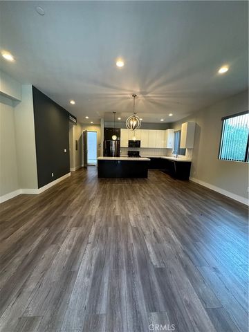 330 Salem Street 102, Glendale, CA 91203