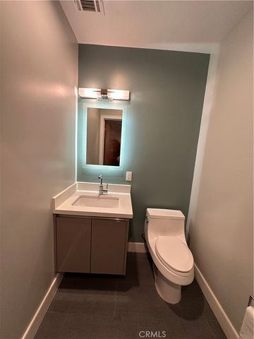 330 Salem Street 102, Glendale, CA 91203