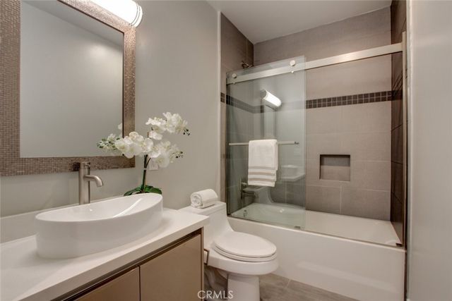 330 Salem Street 102, Glendale, CA 91203
