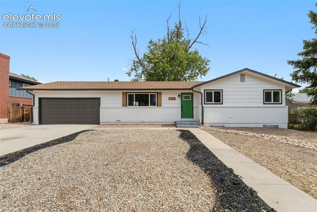 705 Pioneer Lane, Colorado Springs, CO 80904 — photo 2