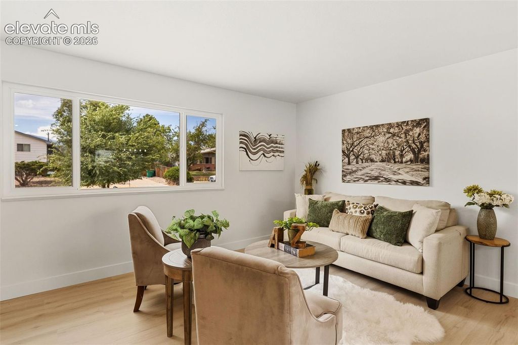 705 Pioneer Lane, Colorado Springs, CO 80904 — photo 5