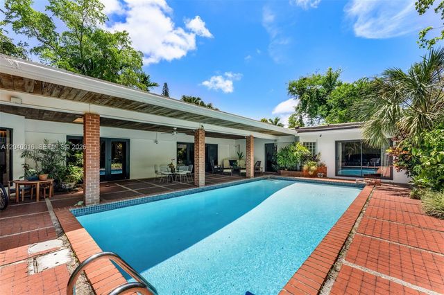 11100 SW 67th Avenue, Pinecrest, FL 33156