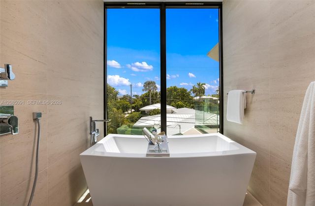 4940 Cherokee Avenue, Miami Beach, FL 33140