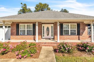 141 Colonial Drive, Midway, GA 31320