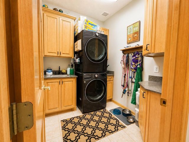 13904 Shoreside Court, Savage, MN 55378