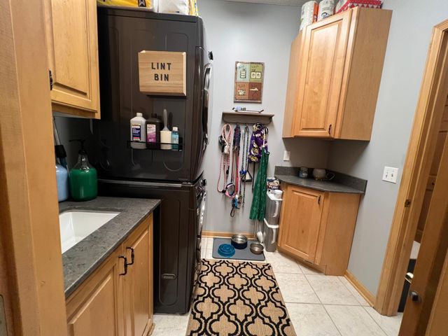 13904 Shoreside Court, Savage, MN 55378